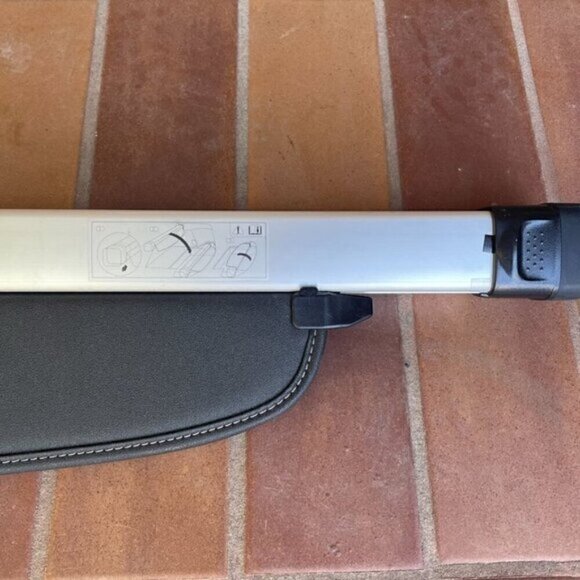 Rear Cargo Cover / Screen for Lexus CT200h - Picture 3 of 9